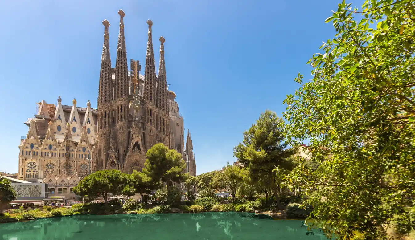 ibarcelona bike tours Sagrada Familia